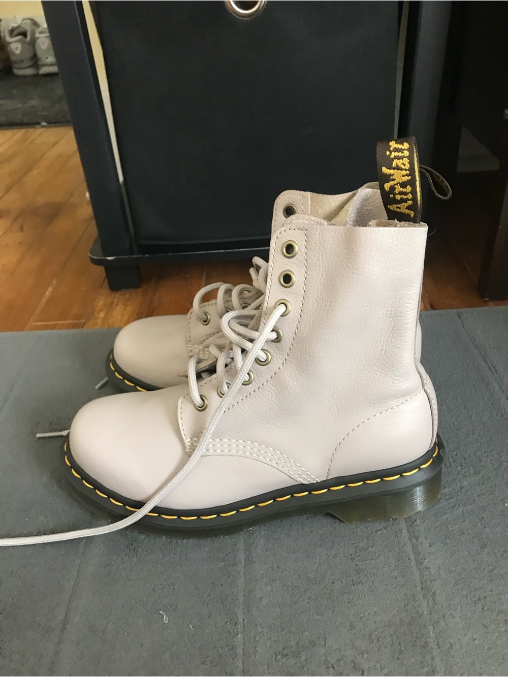 Dr. Martens Women's Cream Lace-Up Leather Boots with Yellow Stitching - Picture 2 of 4